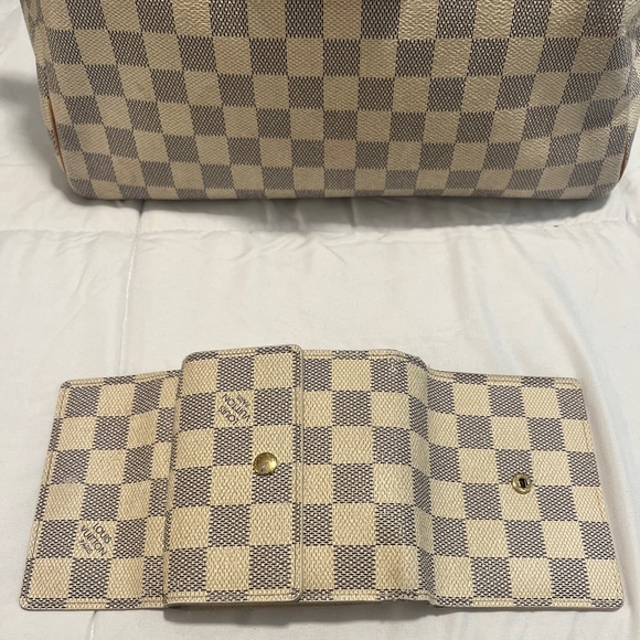 Louis Vuitton Damier Azur Canvas Speedy 30 - Picture 7 of 11